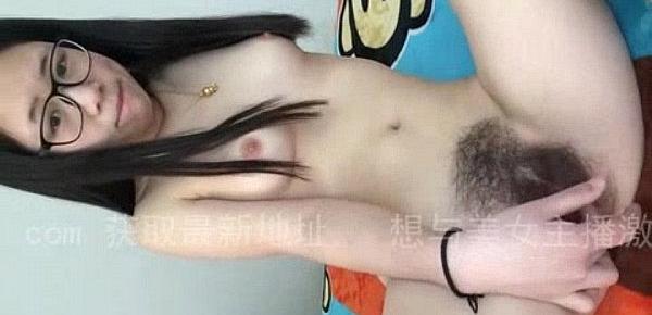  cute Chinese girl with glasses masturbate part2